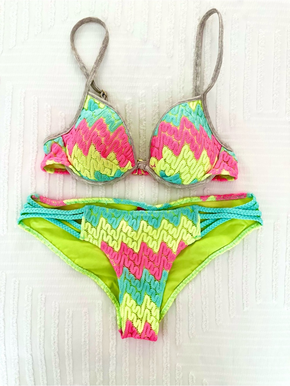 Victoria's Secret Neon Chevron Push Up Bikini NWOT Y2K
